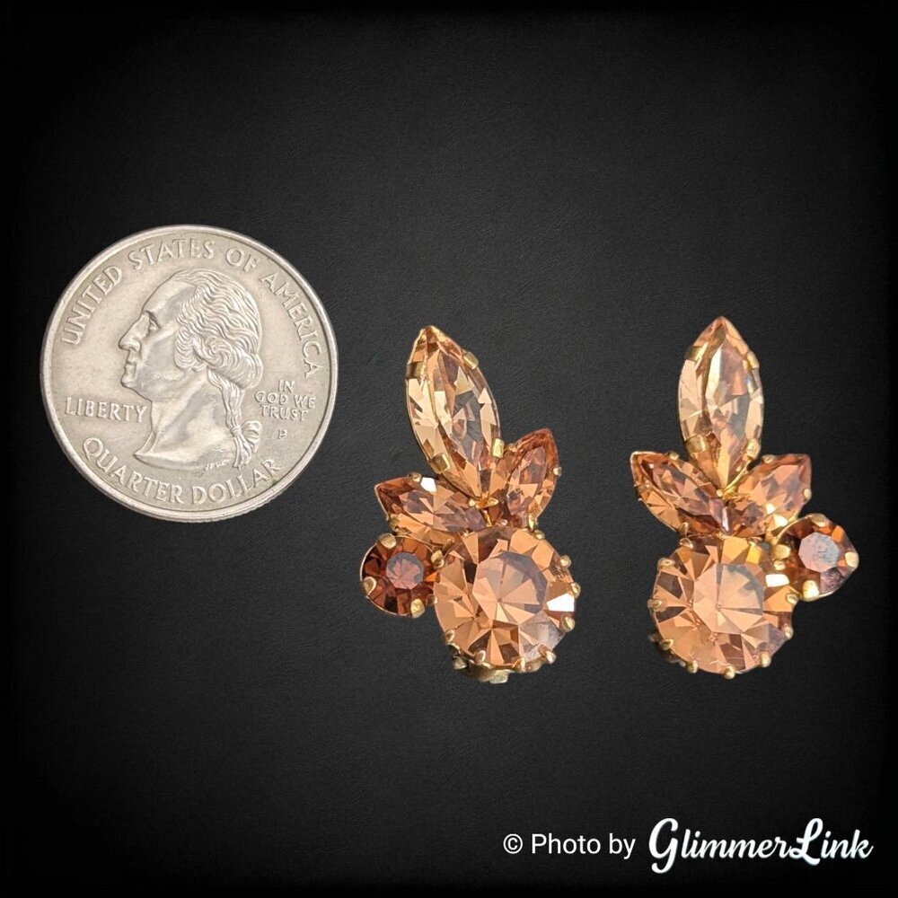 Vintage Austrian Topaz Rhinestone Clip On Earrings - Mid Century Gold Tone - Picture 5 of 9